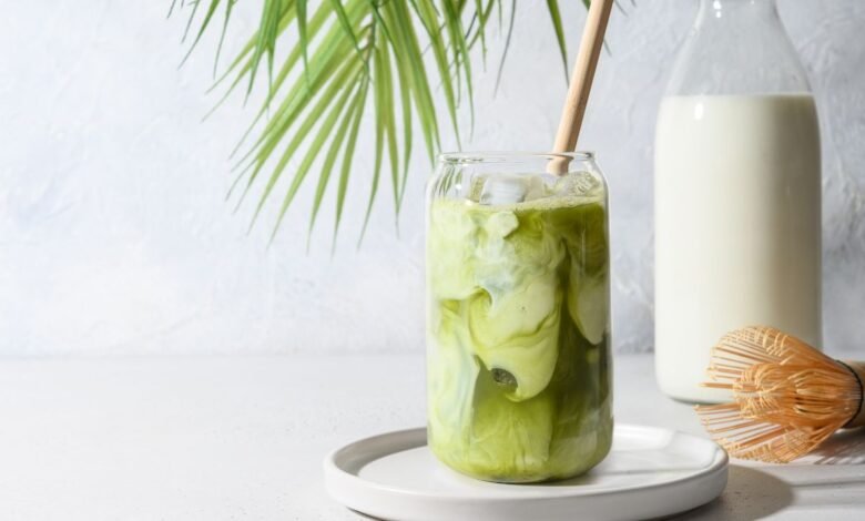 How to Make a Refreshing Iced Matcha Latte